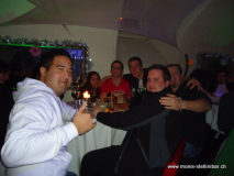 monis_bar_20120108_1940993698