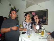 monis_bar_20120506_1057645546
