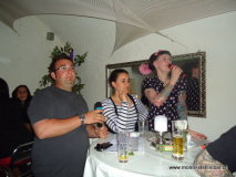 monis_bar_20120506_1102867768