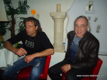 monis_bar_20120506_1736669798