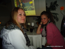 monis_bar_20120506_2033937267