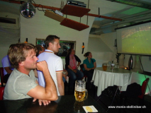 monis_bar_20120625_1815299235
