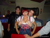 monis_bar_20121027_1637525615