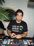 monis_bar_20121027_1908372806