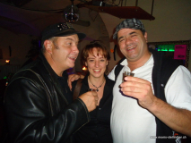 monis_bar_20121027_1947377122