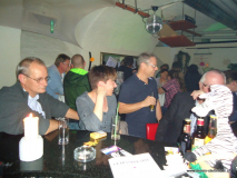 monis_bar_20121027_2043128705