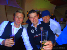 monis_bar_20121126_1899732643