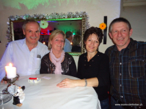 monis_bar_20121126_2035589142