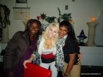 monis_bar_20130320_1624126024