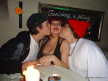 monis_bar_20130320_1650083940
