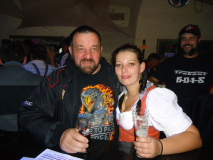 monis_bar_20131112_1126561228