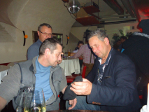 monis_bar_20131112_1207160274
