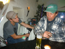 monis_bar_20131112_1924093394