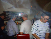 monis_bar_20131112_1934402370